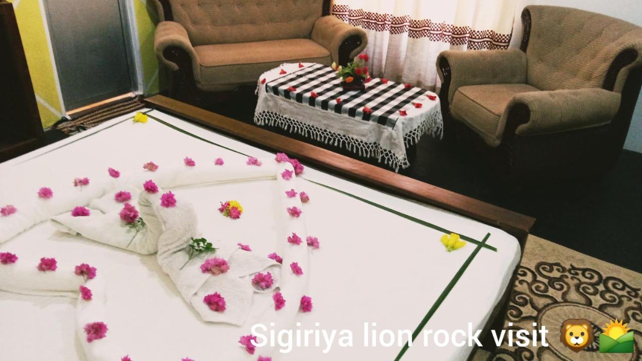 Oleena Home Stay هاباران المظهر الخارجي الصورة